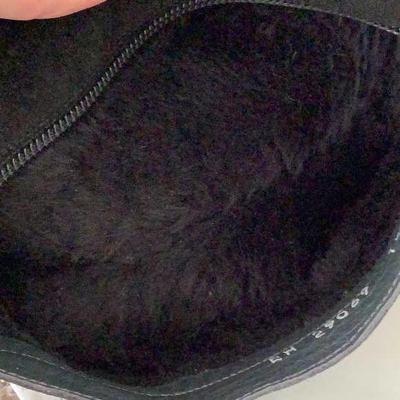Stuart Weitzman black suede shearling boots. Size 7.5 - Picture 8 of 10
